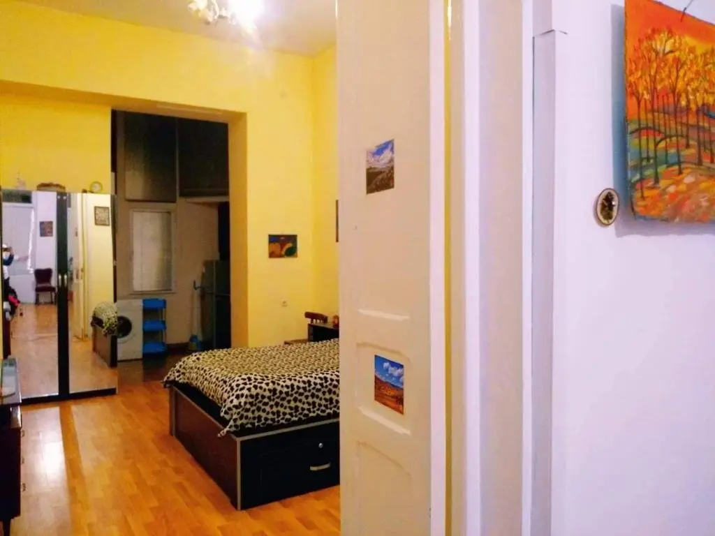 Тбилиси: 12 General Kvinitadze Street