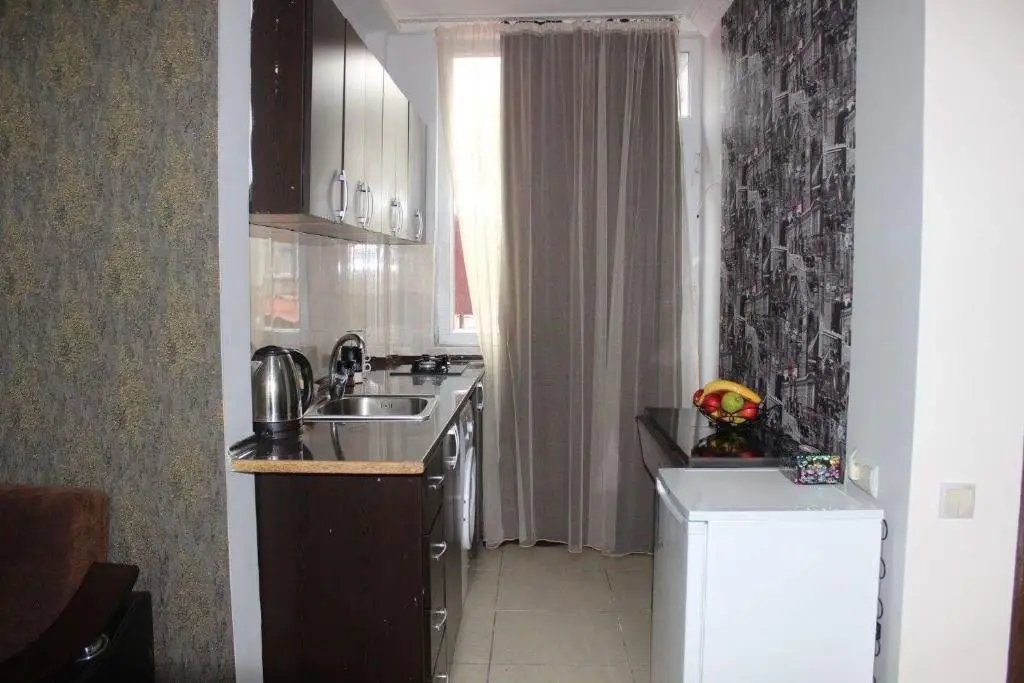 Батуми: 17 Ninoshvili Street