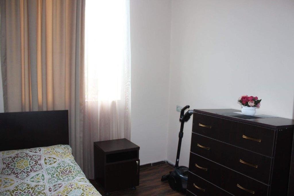 Батуми: 17 Ninoshvili Street