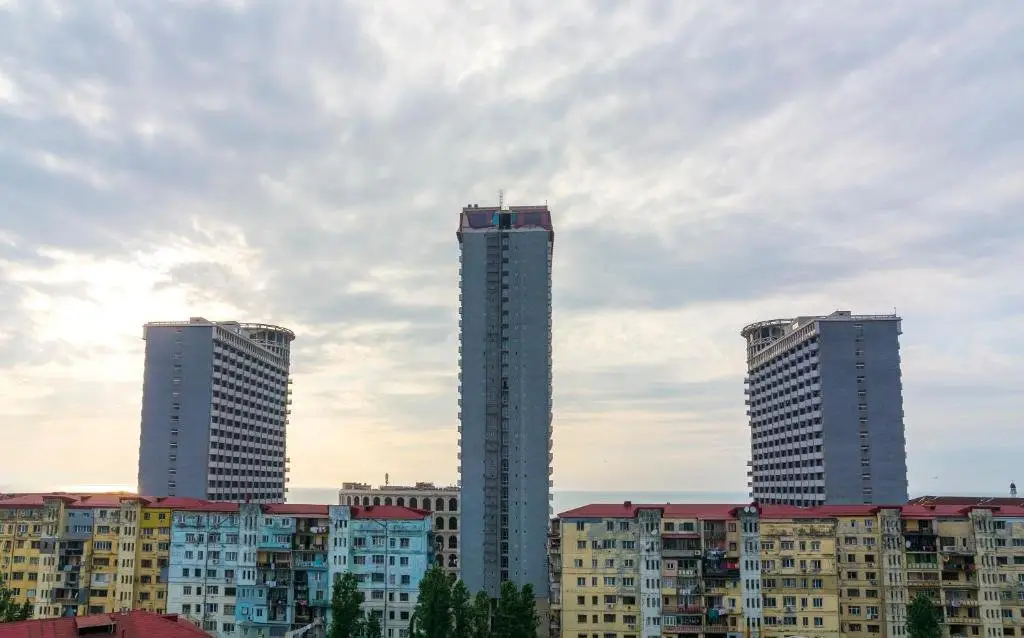 Батуми: Top 12Th Floor In Batumi On Inasaridze St 6