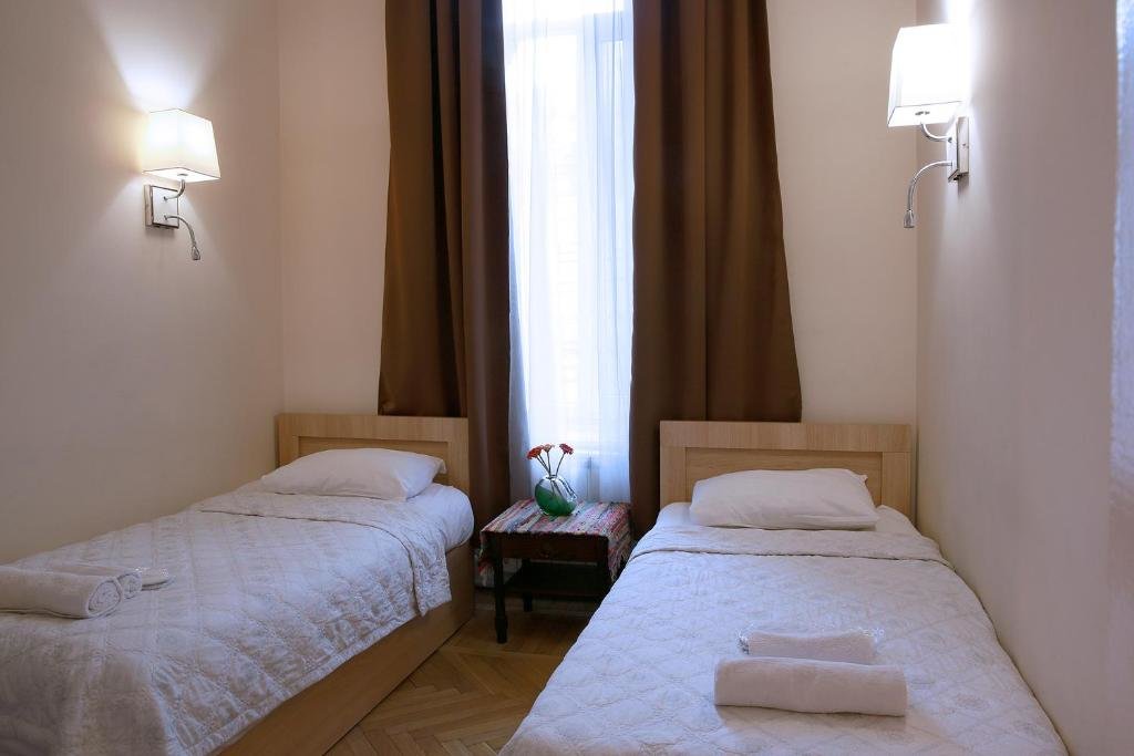 Тбилиси: Traveller's Hub Private Room 3 In The Heart Of Tbilisi