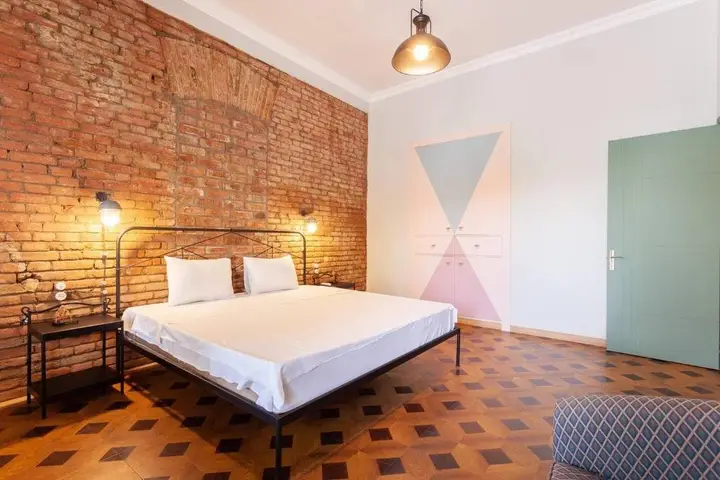 Тбилиси: Wehost Apartments Near Fabrika