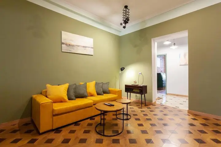 Тбилиси: Wehost Apartments Near Fabrika