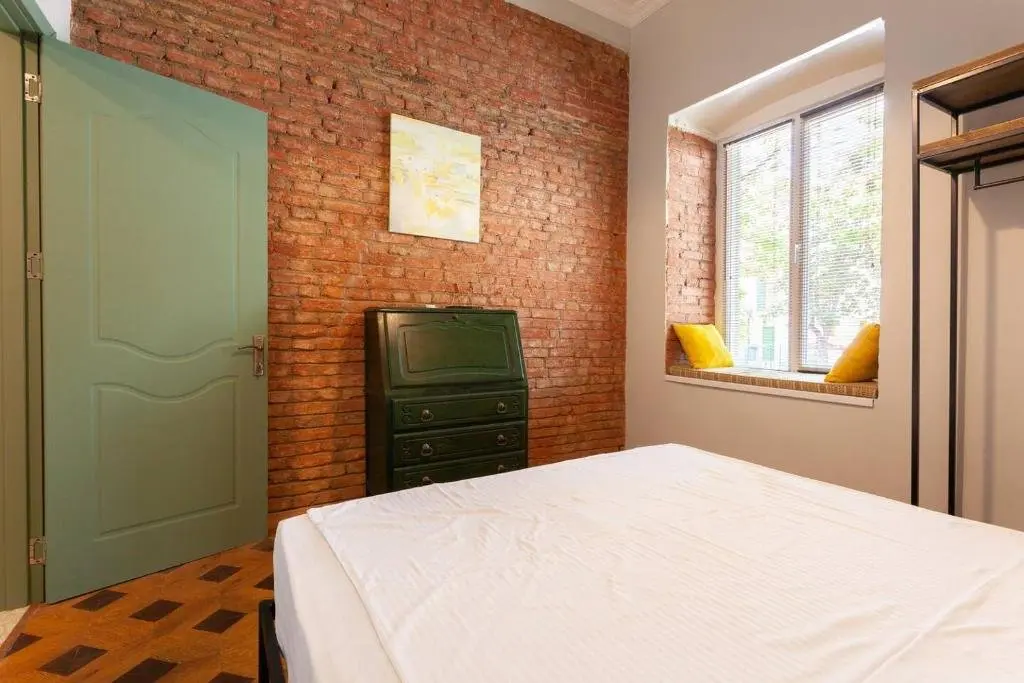 Тбилиси: Wehost Apartments Near Fabrika