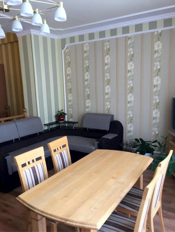 Батуми: 36 Gorgiladze , apt. 32 - 3