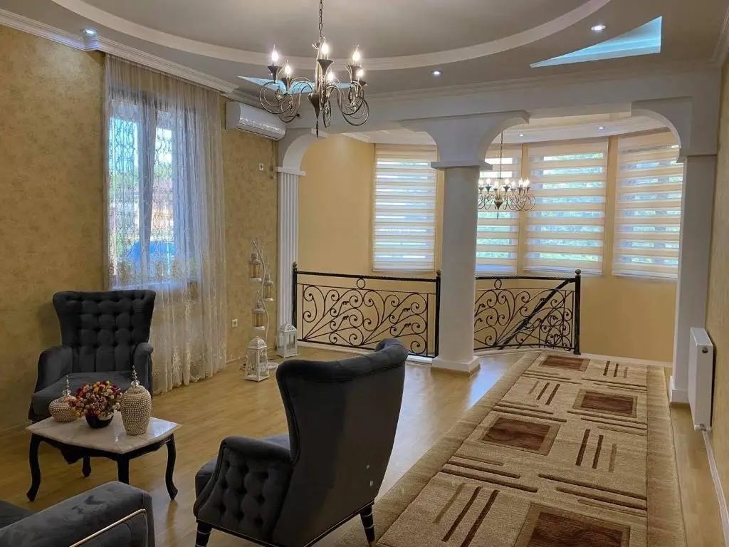 Кутаиси: Lana S Guest House