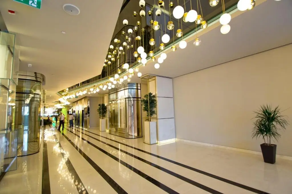Батуми: Travels In Batumi At Orby Beach Tower.0411