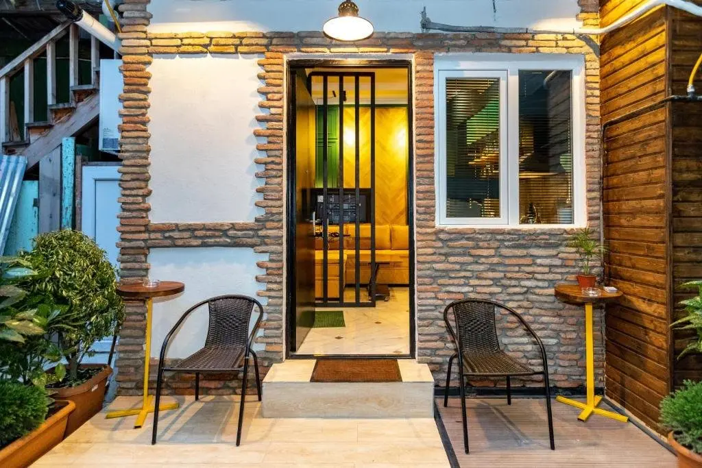 Тбилиси: 47 Lado Meskhishvili Street Apartment