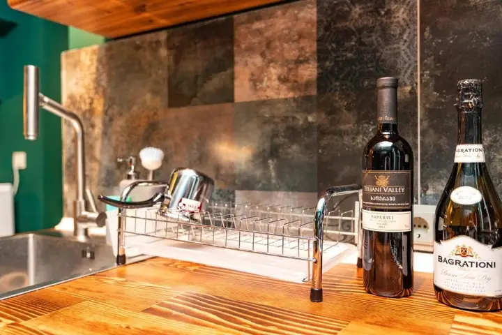 Тбилиси: 47 Lado Meskhishvili Street Apartment