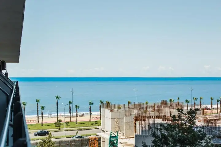Батуми: Travels In Batumi At Orby Beach Tower.0413