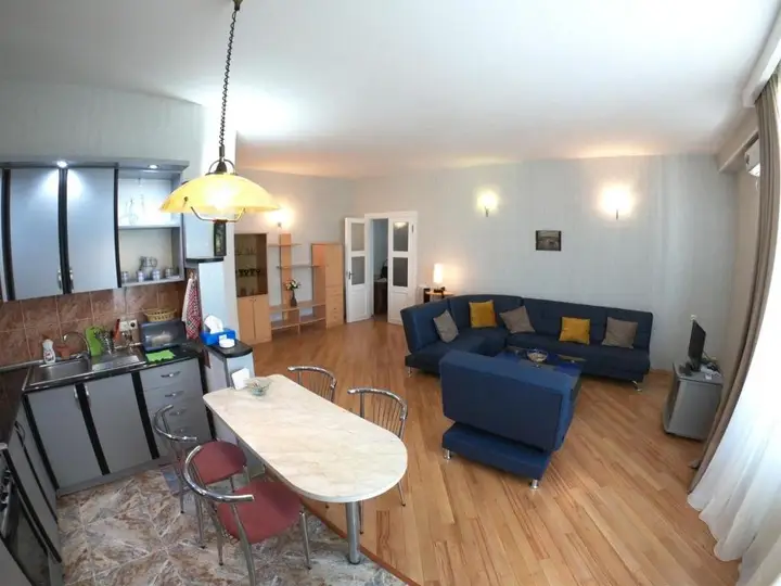 Тбилиси: 7 Gudauri Street Apartment