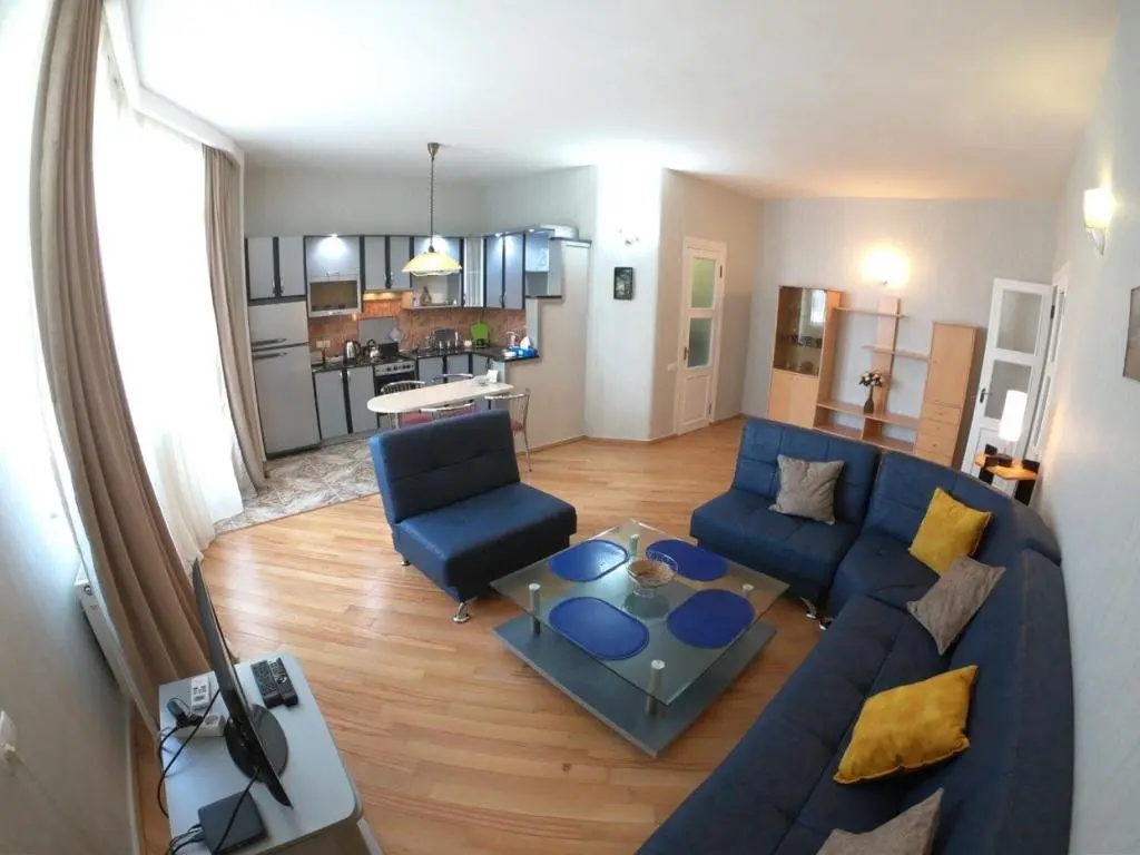 Тбилиси: 7 Gudauri Street Apartment