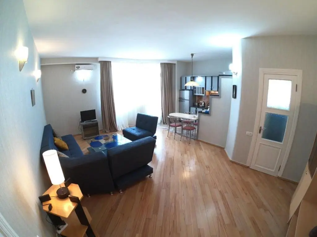 Тбилиси: 7 Gudauri Street Apartment