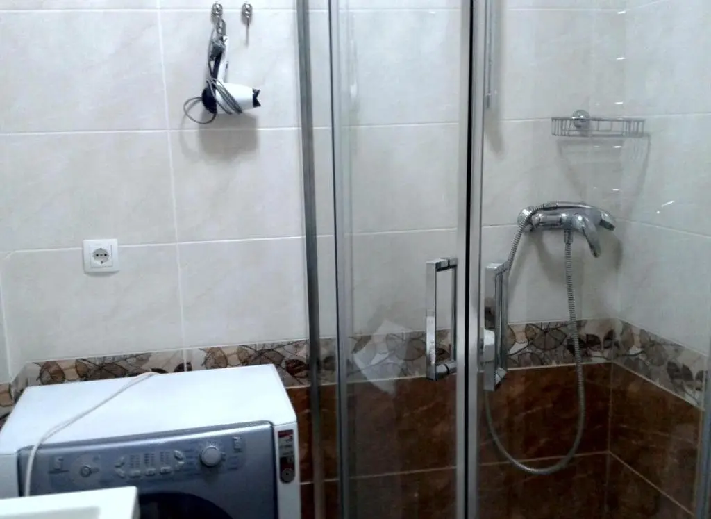 Батуми: 36 Gorgiladze , apt. 24 - 4