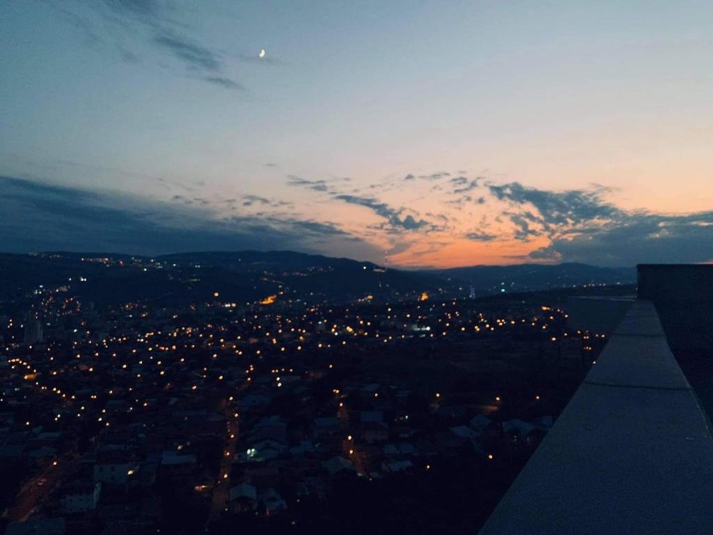 Тбилиси: teras apart hotel G&M