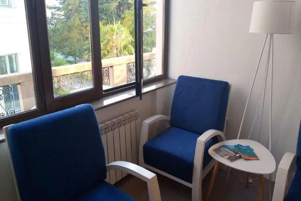 Батуми: Connect Hotel Bar and Terrace