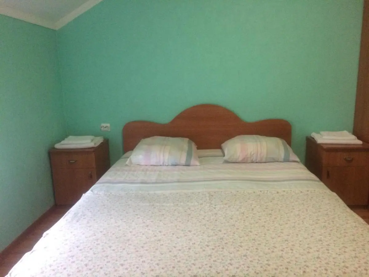 Волгоград: Hotel na Nezhdanovoy 13