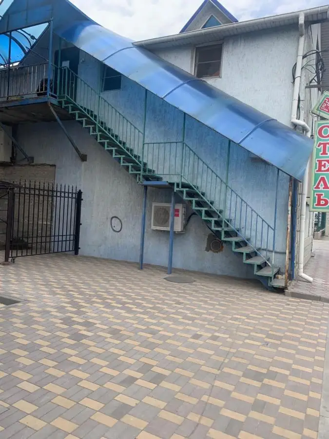 Волгоград: Hotel na Nezhdanovoy 13