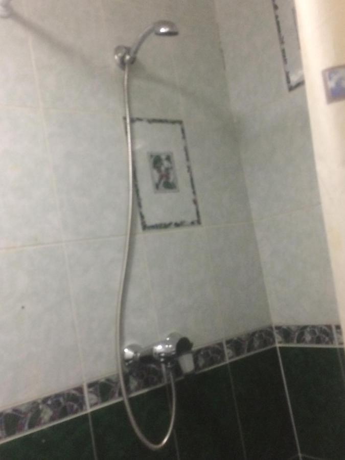Волгоград: Hotel na Nezhdanovoy 13