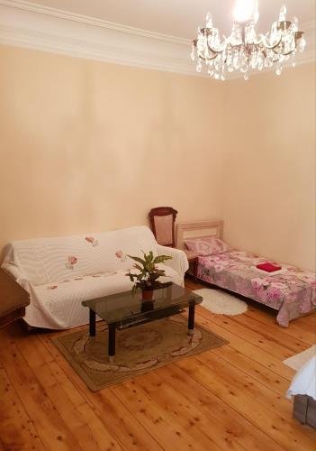 Тбилиси: Tiflisi Rooms