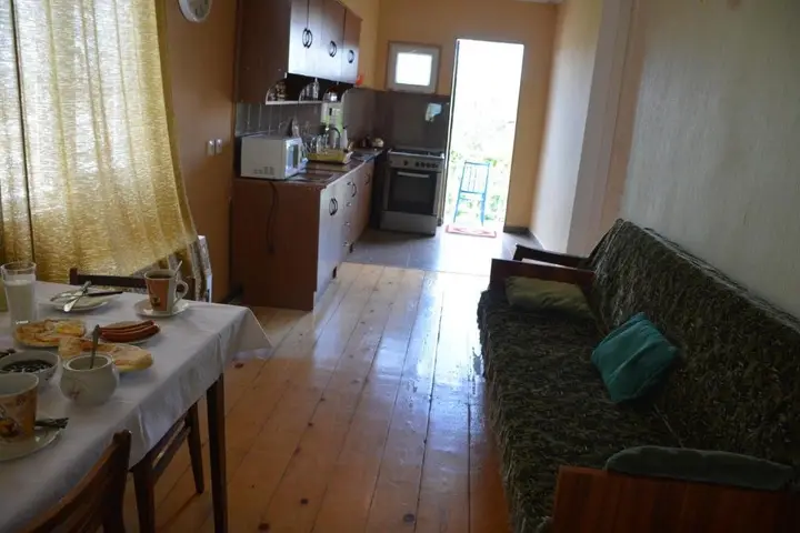 Кутаиси: Friends House in QD