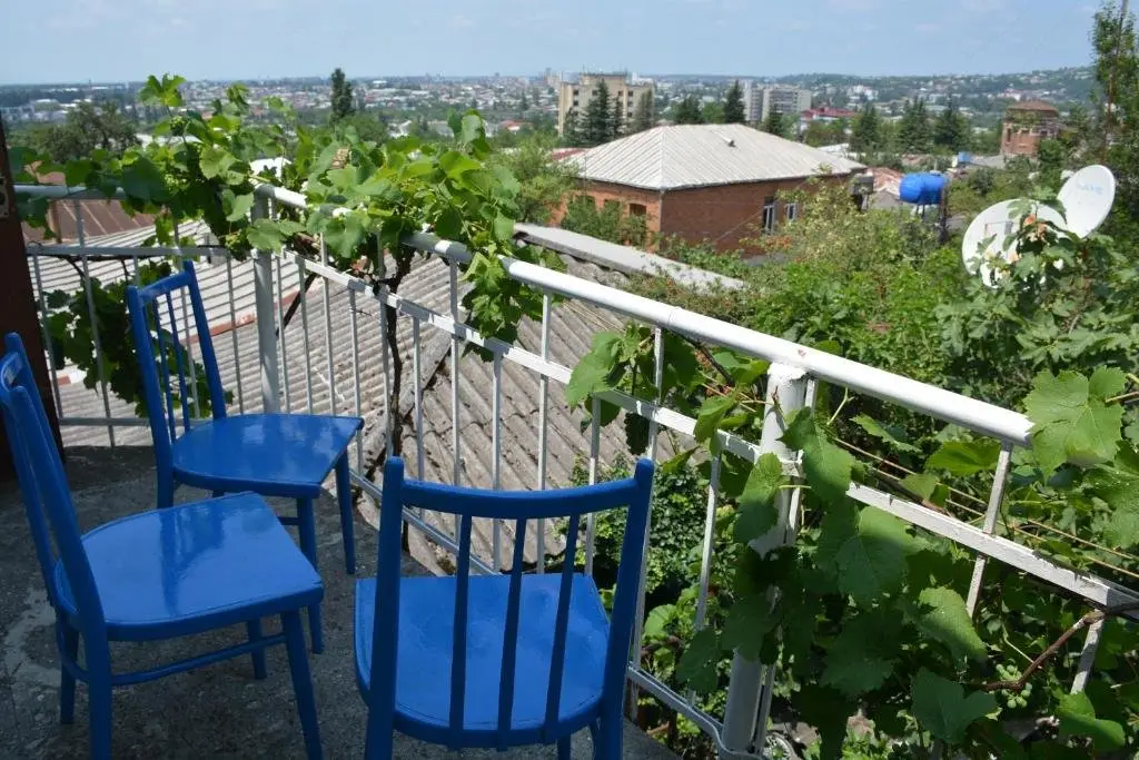 Кутаиси: Friends House in QD