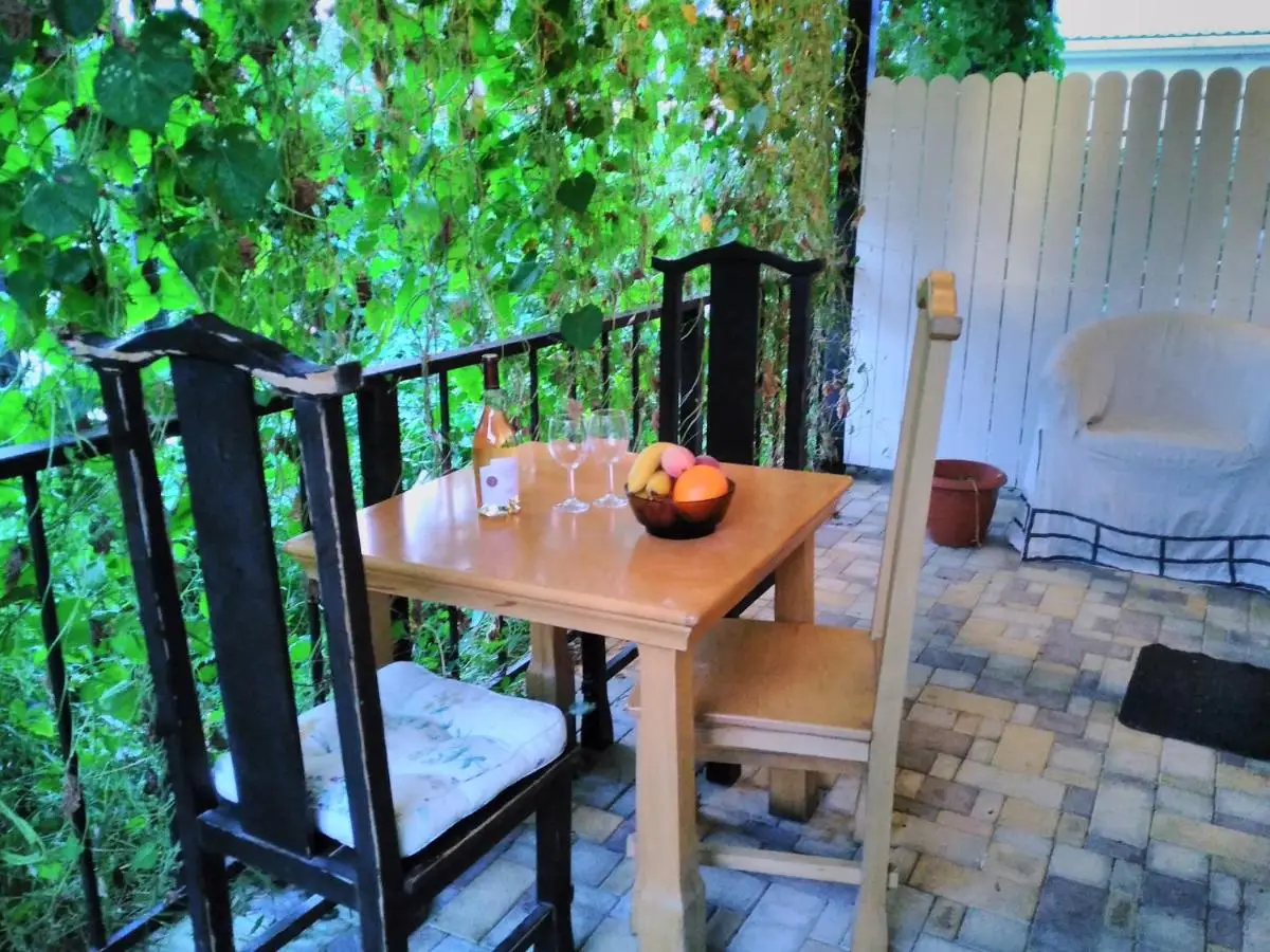 Кучугуры: Guest House Provence