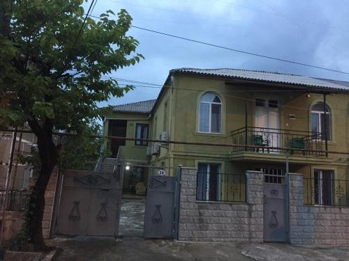 Батуми: Warm House on Asatiani Lane