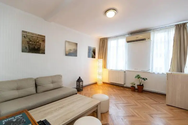 Тбилиси: Wehost Apartment in the heart of Old Tbilisi