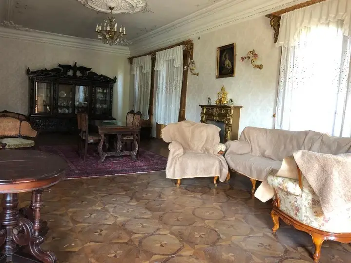 Кутаиси: Renaissance Palace