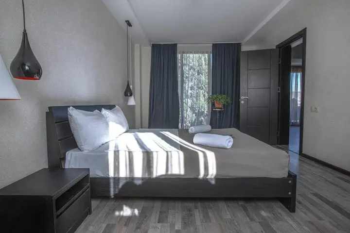 Тбилиси: Wehost Apartment in the City Center