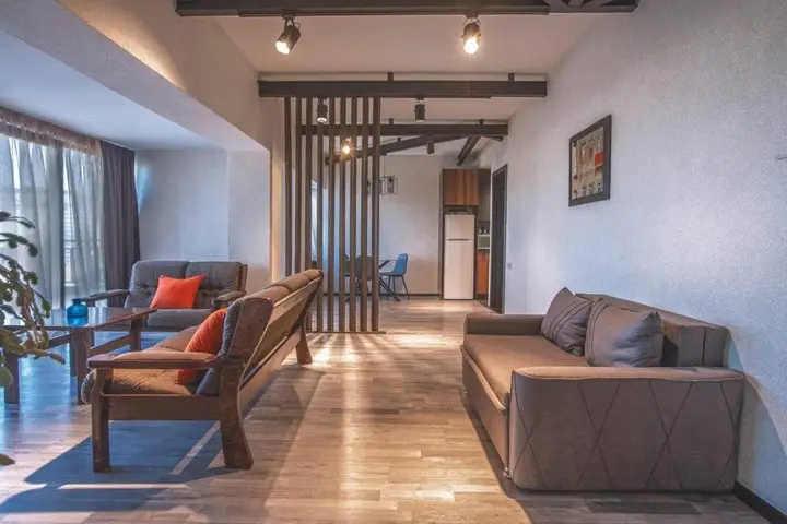 Тбилиси: Wehost Apartment in the City Center