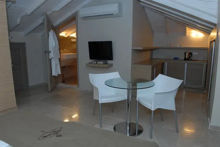 Анталья: Alp Pasa Regency Suites