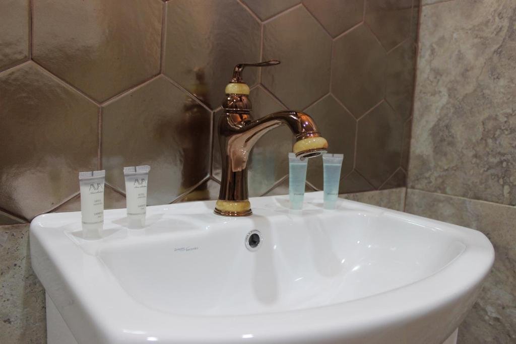 Боржоми: Borjomi Classic Hotel