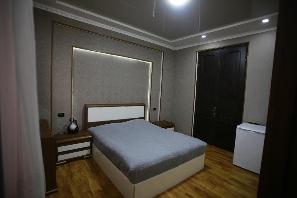 Зугдиди: Guest House Nikola