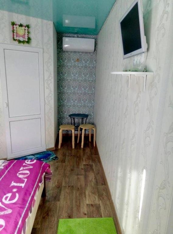 Новый Афон: Guesthouse Gostepriimnyi