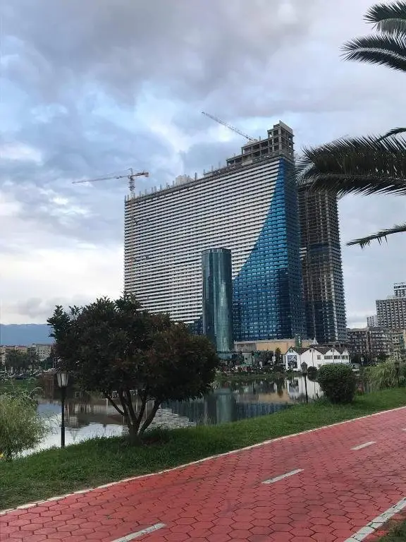 Батуми: Batumi Orbi City Tower