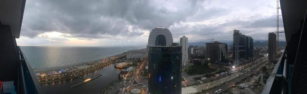 Батуми: Batumi Orbi City Tower