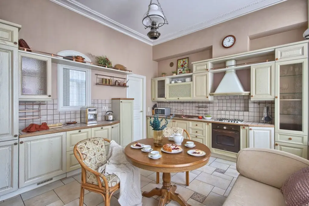 Санкт-Петербург: Апартаменты MyHomeYourHome на Зверинской 42