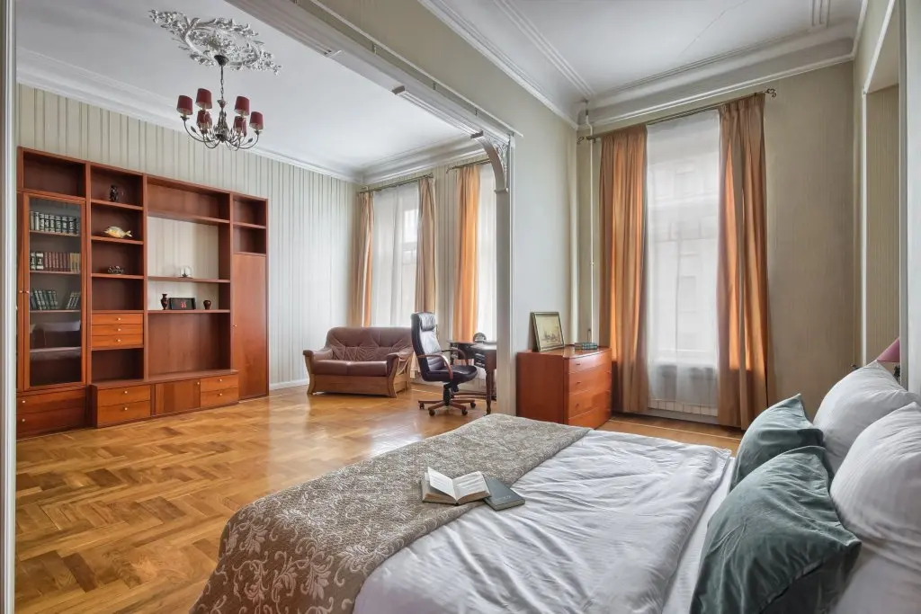 Санкт-Петербург: Апартаменты MyHomeYourHome на Зверинской 42