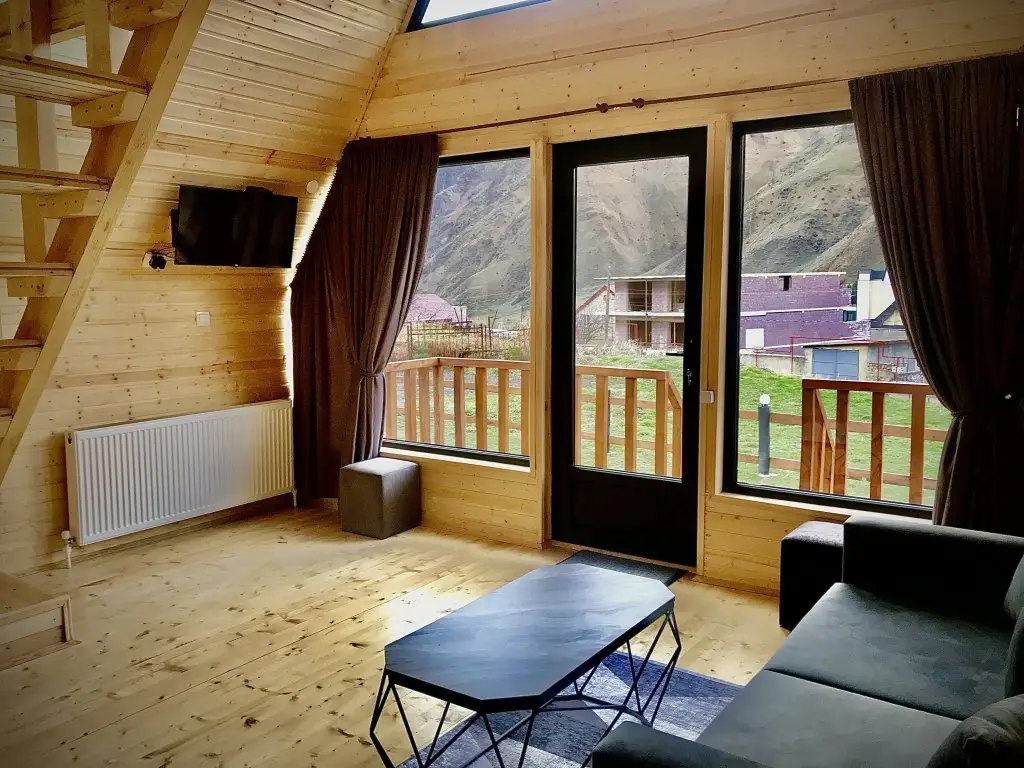 Степанцминда: Апартаменты Hillside Kazbegi
