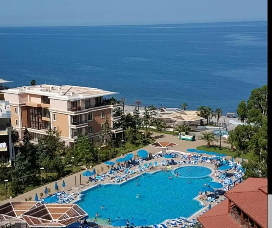 Батуми: Apartments with a sea view