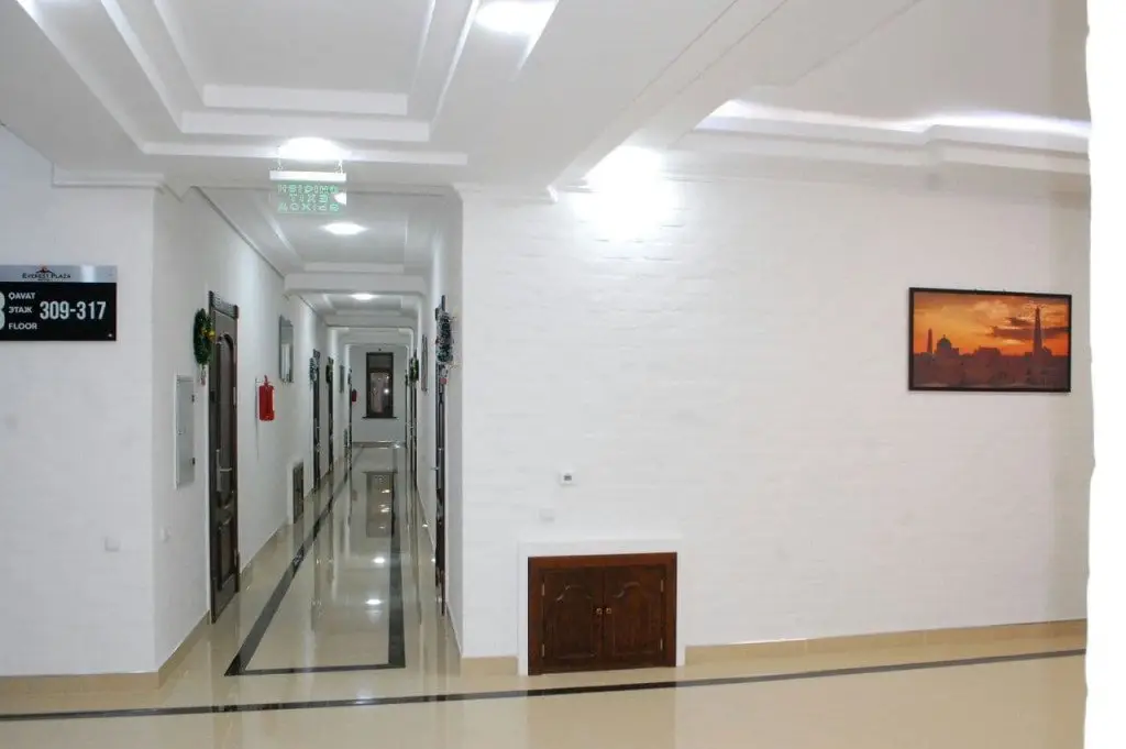 Заамин: Эверест Плаза