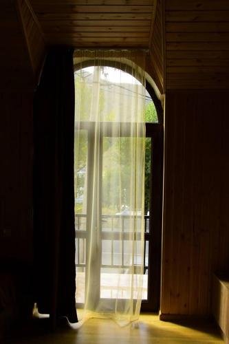Степанцминда: Wooden Guesthouse