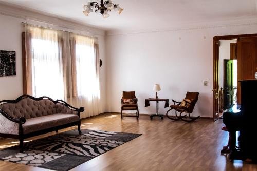 Зугдиди: Sweet Home