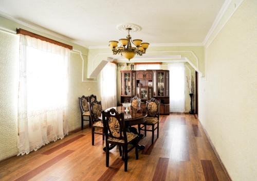 Анаклия: Vaxtang House