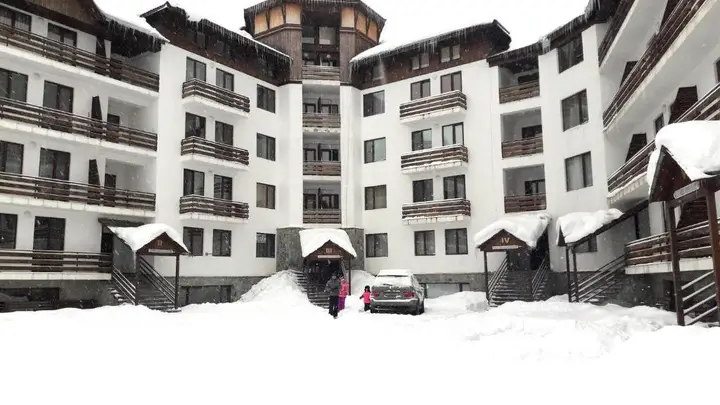 Бакуриани: Bakuriani Crystalville Apartment