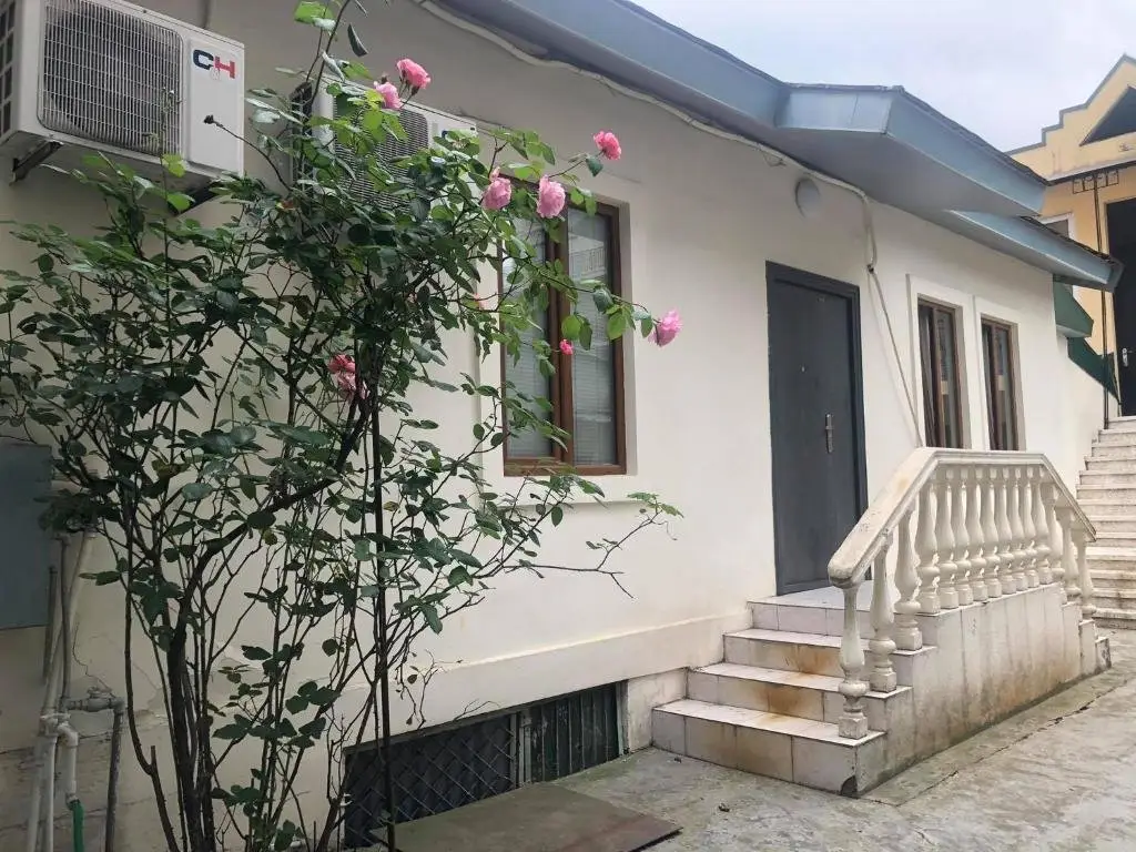 Apartment in the city center - Old Batumi — фото 1