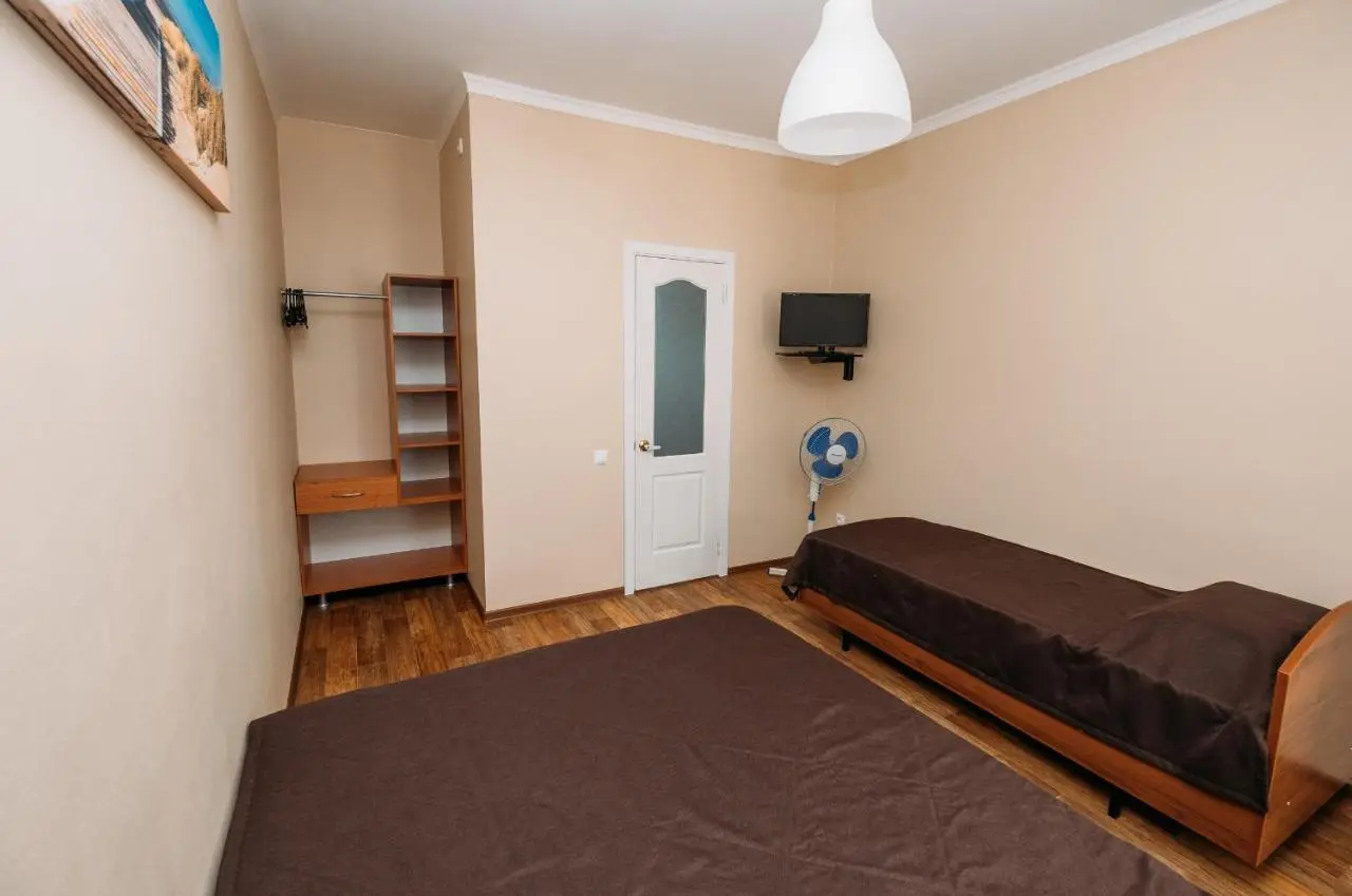 Витязево: Guest House Nina