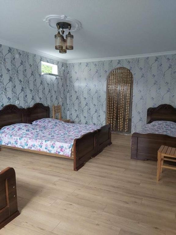 Мартвили: Guest House Champion